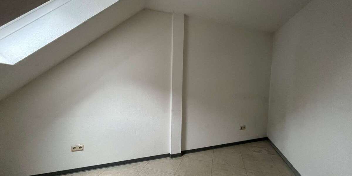 Etagenwohnung Betzdorf - 1 Zimmer, 28 m&sup2;, 230&euro; | Angebot:25289353