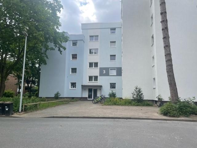 Schöne, renovierte 3-Zimmer-Wohnung mit Balkon!