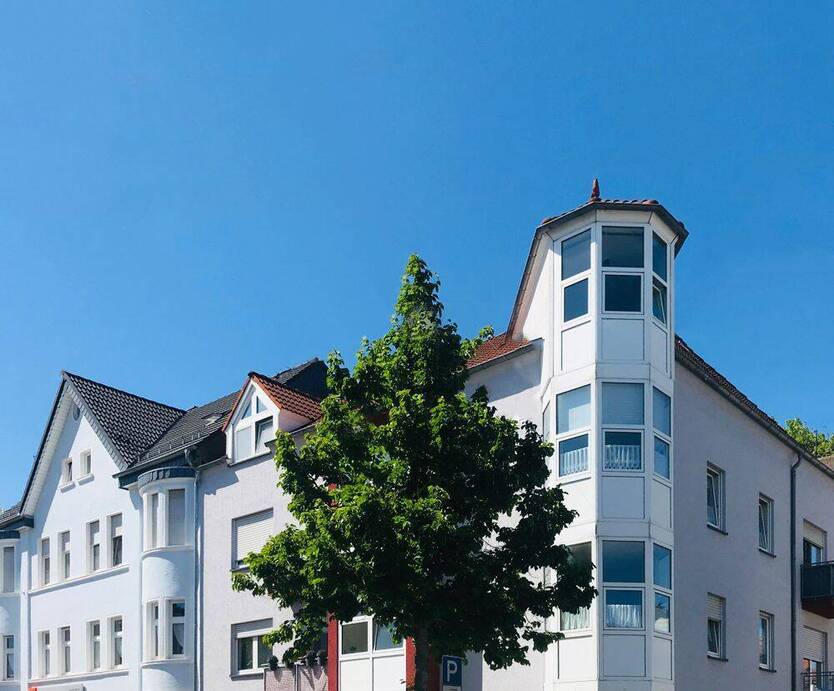 Lichtdurchflutete DachWohnung mit Loggia in zentraler Lage von Pachten