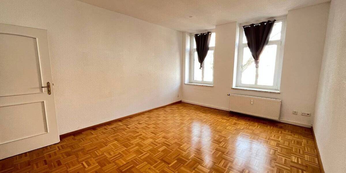 Etagenwohnung Chemnitz Altendorf - 2 Zimmer, 65 m&sup2;, 365&euro; | Angebot:26189604