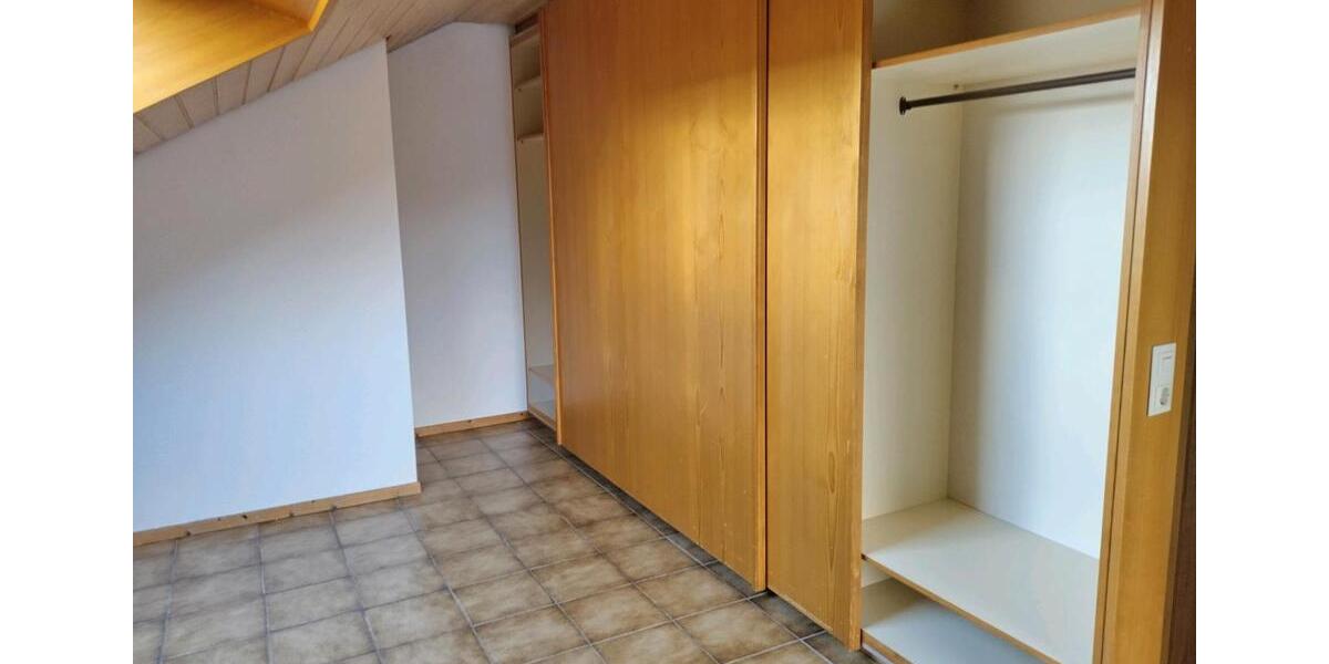 Dachgeschoßwohnung Oberzent - 1 Zimmer, 70 m&sup2;, 770&euro; | Angebot:25962822