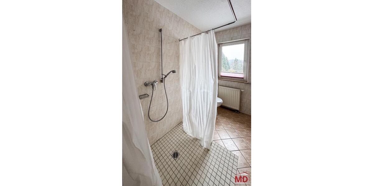 Etagenwohnung Oelsnitz (Erzgebirge) - 2 Zimmer, 60 m&sup2;, 450&euro; | Angebot:24812636