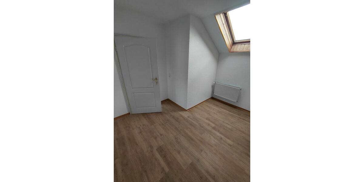 Einfamilienhaus Wanfried - 5 Zimmer, 100 m&sup2;, 900&euro; | Angebot:26493859