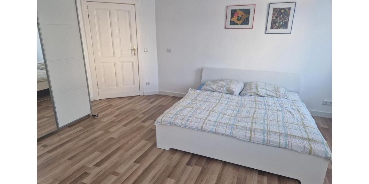 Erdgeschoßwohnung Berlin Steglitz-Zehlendorf - 4 Zimmer, 104 m&sup2;, 2.000&euro; | Angebot:26029801
