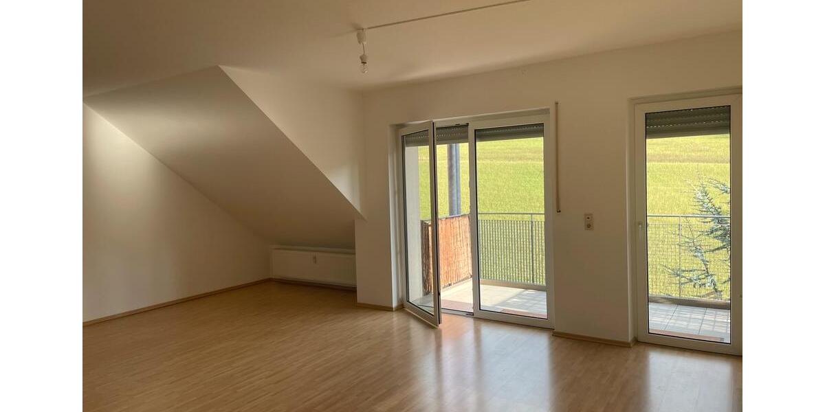Dachgeschoßwohnung Bad Neustadt an der Saale - 3 Zimmer, 750&euro; | Angebot:22743098