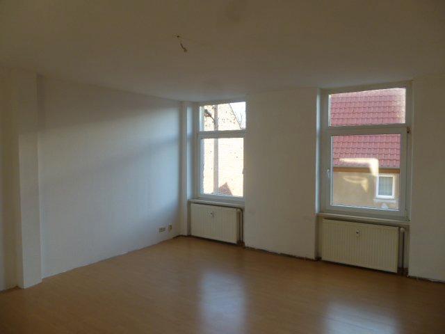 Etagenwohnung Gröningen - 3 Zimmer, 71 m&sup2;, 380&euro; | Angebot:26491149