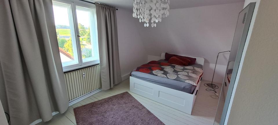 Dachgeschoßwohnung Zirndorf - 2.5 Zimmer, 53 m&sup2;, 650&euro; | Angebot:26315196
