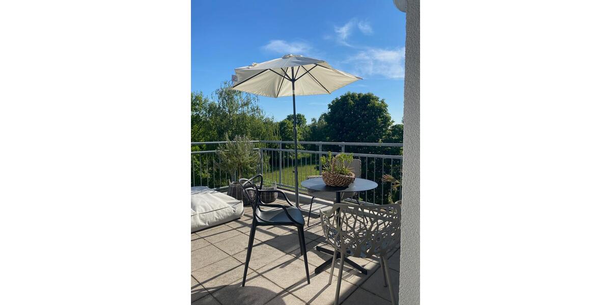 Moderne Penthouse-Gewerbefläche in Feldrandlage in Großostheim 2 zimmer