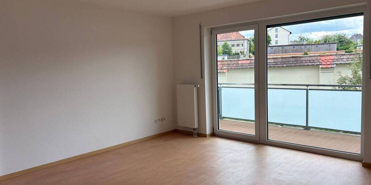Etagenwohnung Amberg - 2 Zimmer, 64 m&sup2;, 700&euro; | Angebot:26740279