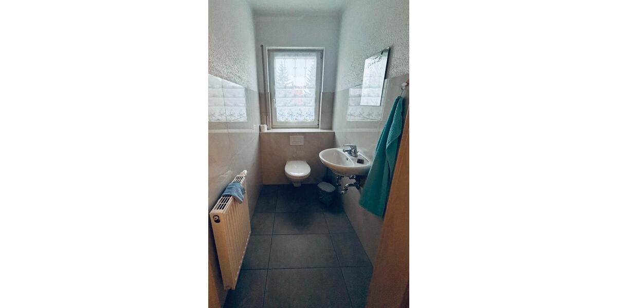 Dachgeschoßwohnung Bad Rodach - 4 Zimmer, 87 m&sup2;, 650&euro; | Angebot:26572530