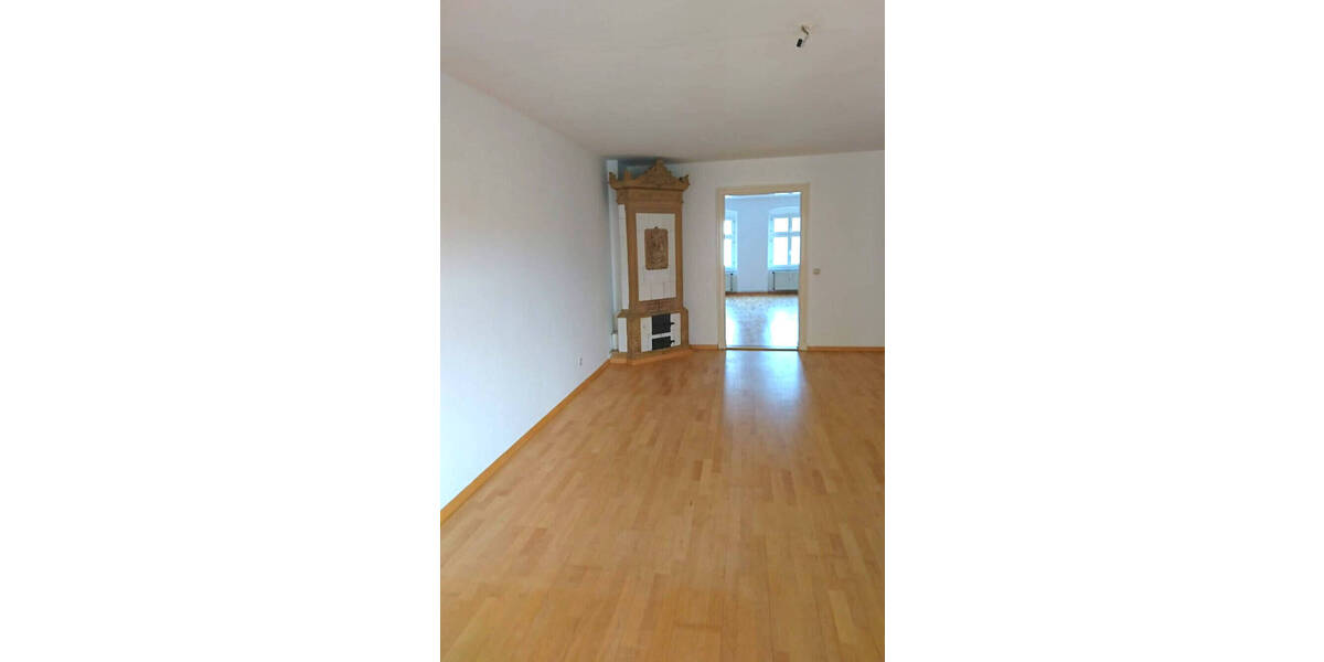 Etagenwohnung Görlitz Innenstadt - 4 Zimmer, 132 m&sup2;, 600&euro; | Angebot:26026389
