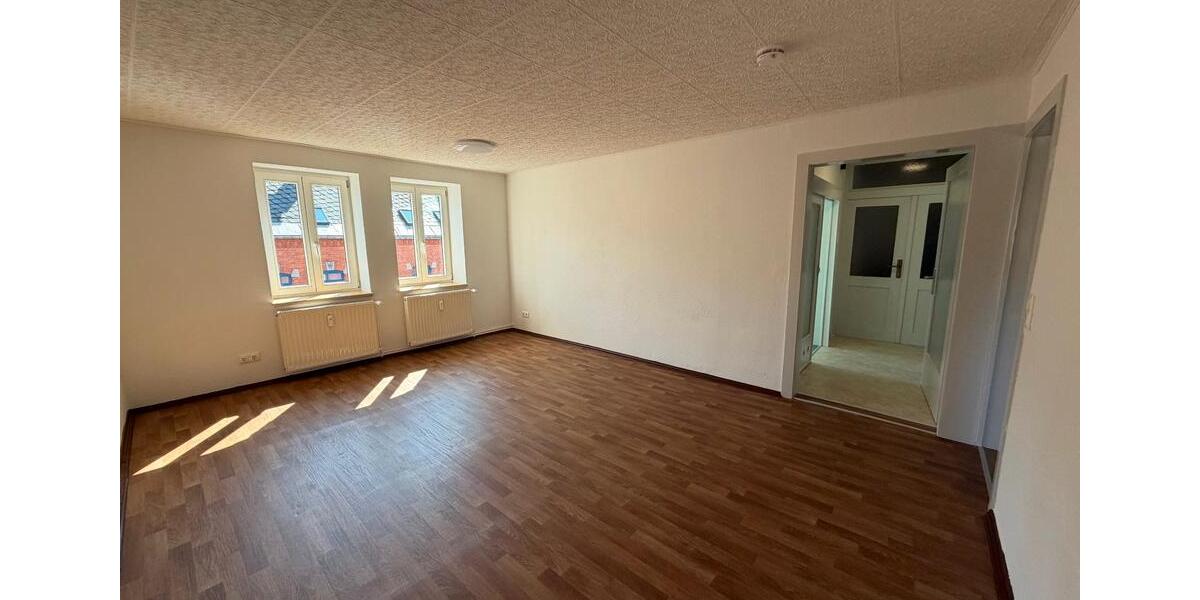Dachgeschoßwohnung Schöneck/Vogtland Vogtland - 2 Zimmer, 51 m&sup2;, 275&euro; | Angebot:26023065