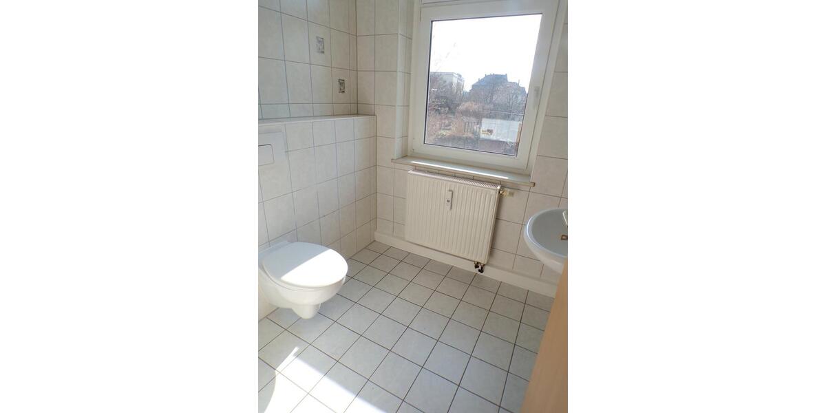 Etagenwohnung Werdau - 5 Zimmer, 108 m&sup2;, 599&euro; | Angebot:25865190