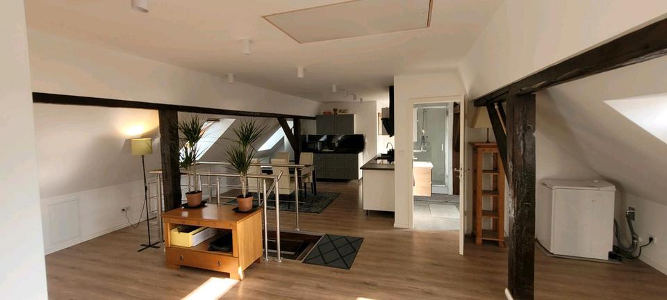 2.5 Zimmer DG Atelierwohung 2 zimmer