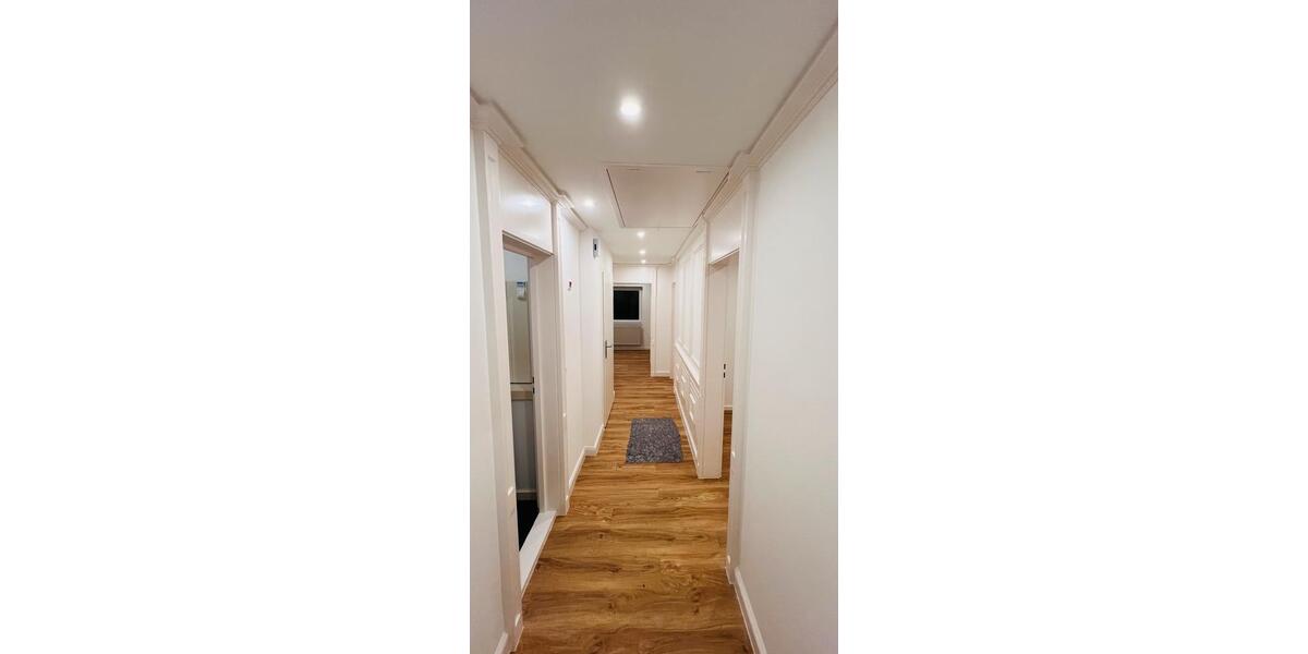 Dachgeschoßwohnung Rosengarten - 3 Zimmer, 90 m&sup2;, 1.260&euro; | Angebot:26188055