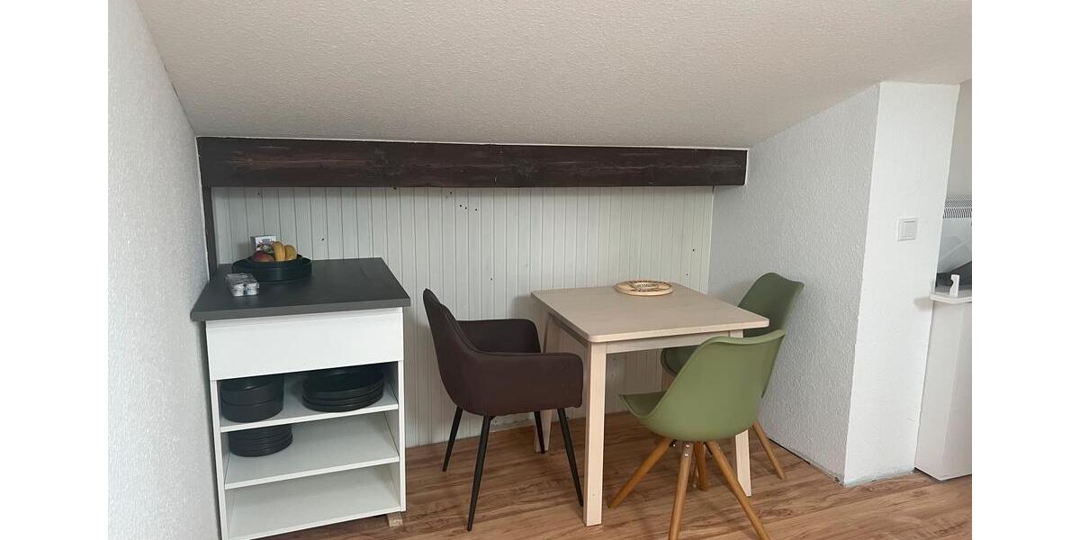 WG Zimmer oder als 2 Z. Apartmant TSST Möbliert zu vermieten 2 zimmer