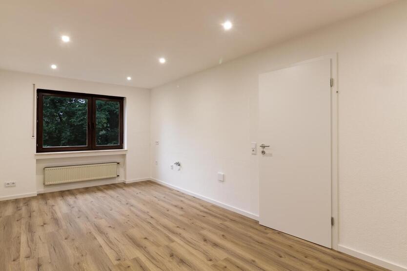 Renovierte 2-Zimmer Wohnung in ruhiger Lage von Pellingen 2 zimmer