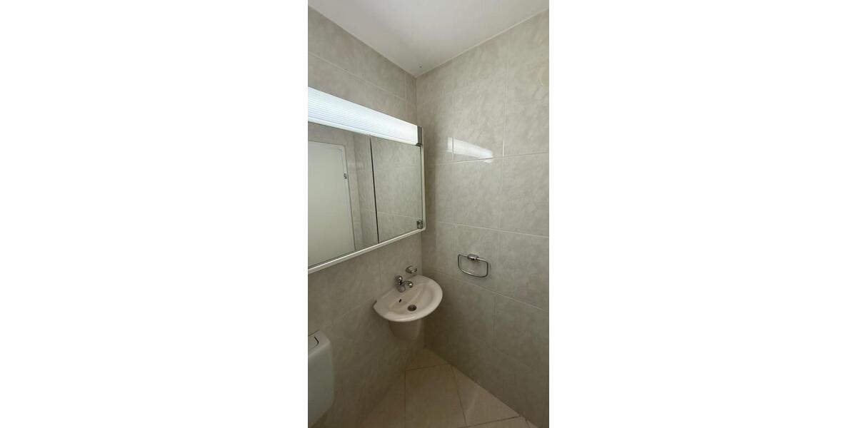 Dachgeschoßwohnung Freiberg am Neckar - 3 Zimmer, 82 m&sup2;, 900&euro; | Angebot:24878620