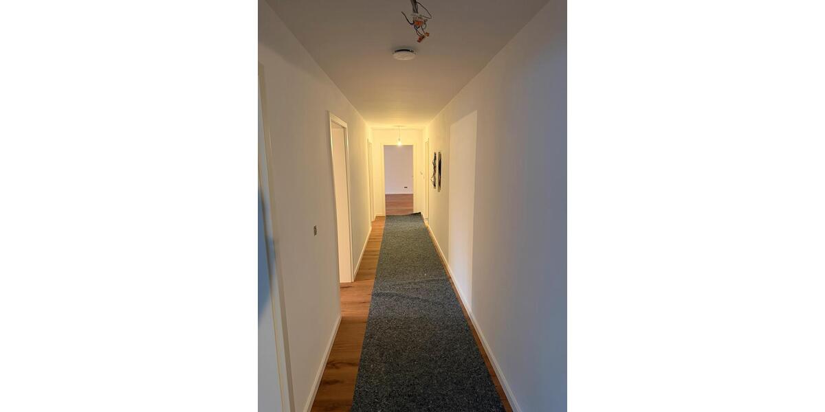 Erdgeschoßwohnung Bad Schwalbach - 4 Zimmer, 100 m&sup2;, 1.450&euro; | Angebot:26045044