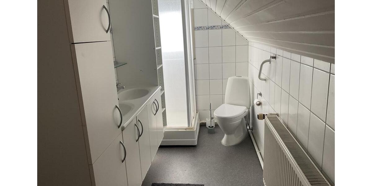 Dachgeschoßwohnung Flensburg Altstadt - 4 Zimmer, 130 m&sup2;, 750&euro; | Angebot:26384560