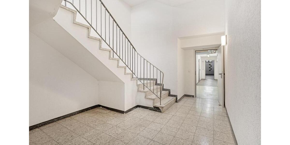 Etagenwohnung Essen Stadtbezirk VIII - 1 Zimmer, 36 m&sup2;, 360&euro; | Angebot:26633934