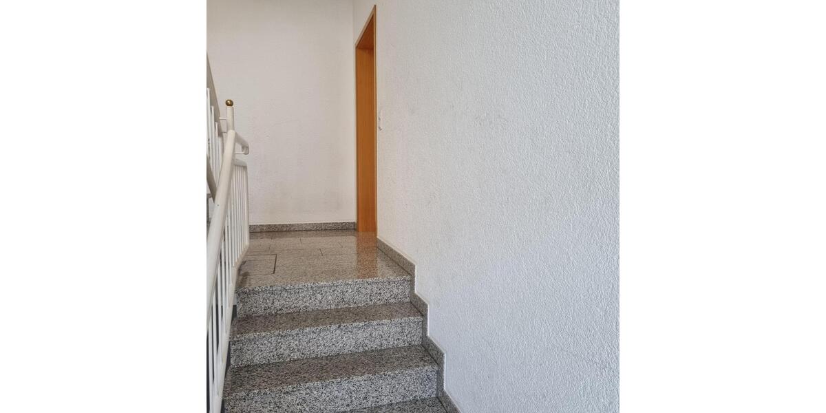 Etagenwohnung Ettringen - 3 Zimmer, 95 m&sup2;, 720&euro; | Angebot:26586883