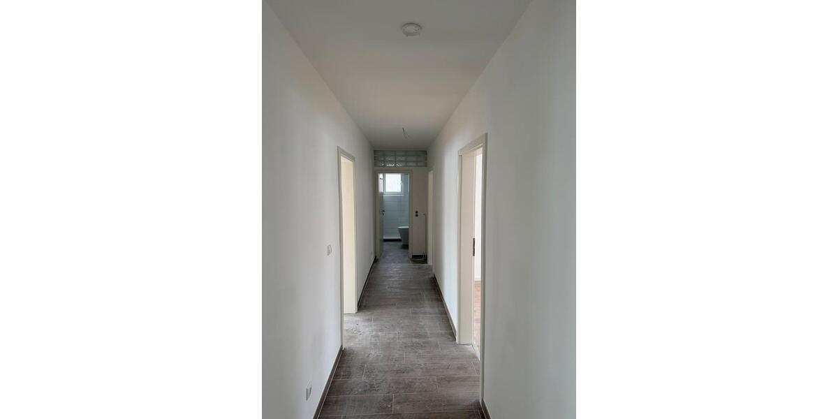 Erdgeschoßwohnung Hameln - 3 Zimmer, 87 m&sup2;, 990&euro; | Angebot:24741113