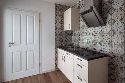 1-Raum-Apartment mit Balkon und Einbaukueche 1 zimmer