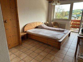 Etagenwohnung Mettendorf - 1 Zimmer, 29 m&sup2;, 300&euro; | Angebot:26340263