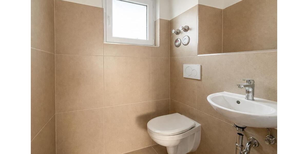 Etagenwohnung Berlin Neukölln - 5 Zimmer, 120 m&sup2;, 2.200&euro; | Angebot:25341407