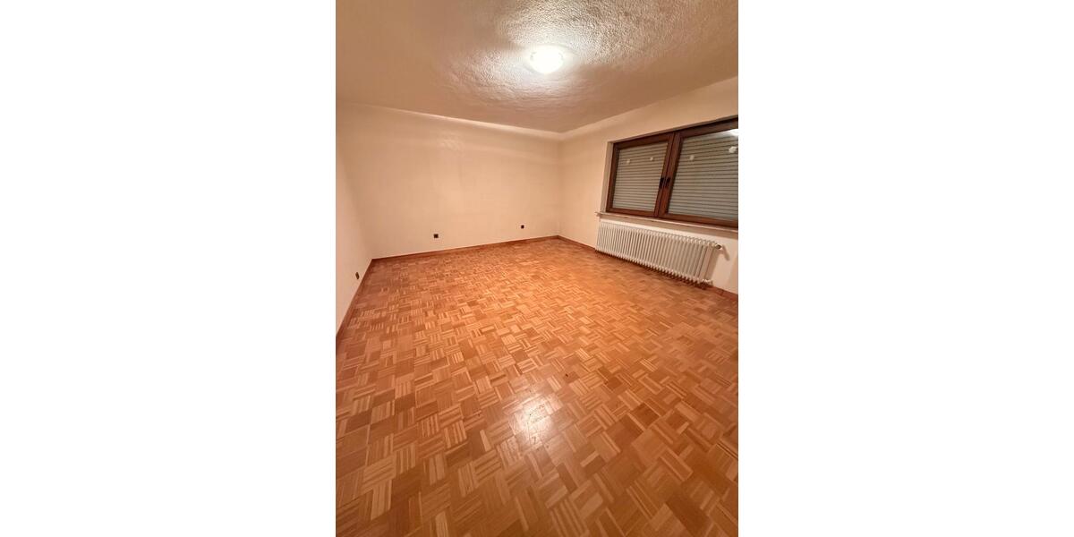 Reihenhaus Sulzbach (Saar) - 5 Zimmer, 120 m&sup2;, 1.250&euro; | Angebot:26044741