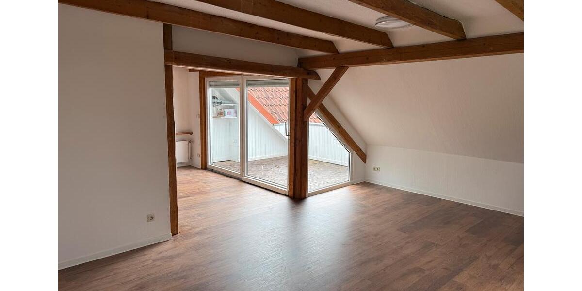 Dachgeschoßwohnung Lindhorst - 3.5 Zimmer, 102 m&sup2;, 850&euro; | Angebot:26582753
