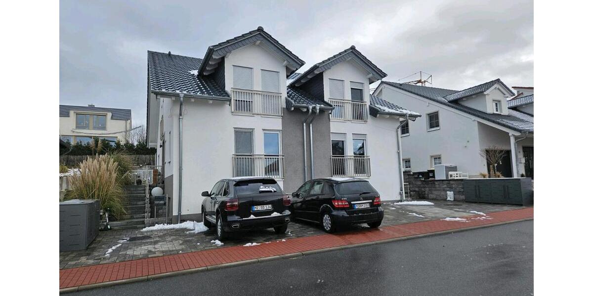 Doppelhaushälfte Nieder-Olm Olm - 5.5 Zimmer, 193 m&sup2;, 3.050&euro; | Angebot:25103577