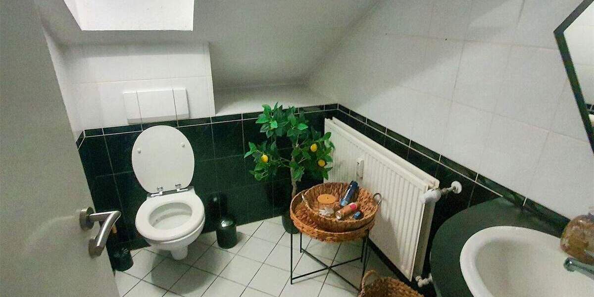 Etagenwohnung Nienburg - 4 Zimmer, 155 m&sup2;, 970&euro; | Angebot:25667281