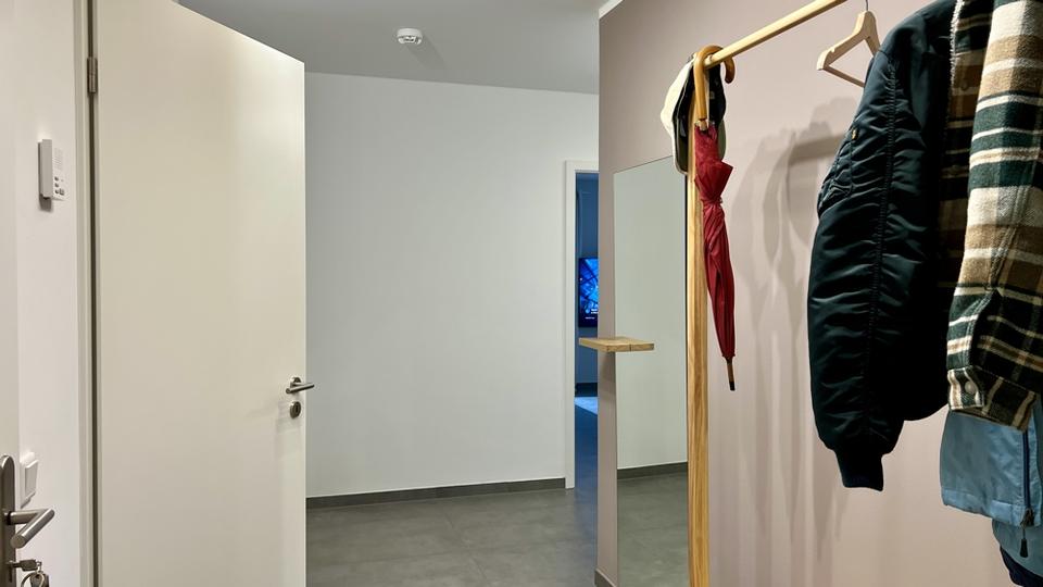 Etagenwohnung Duisburg Duisburg-Mitte - 2 Zimmer, 83 m&sup2;, 1.100&euro; | Angebot:25648648