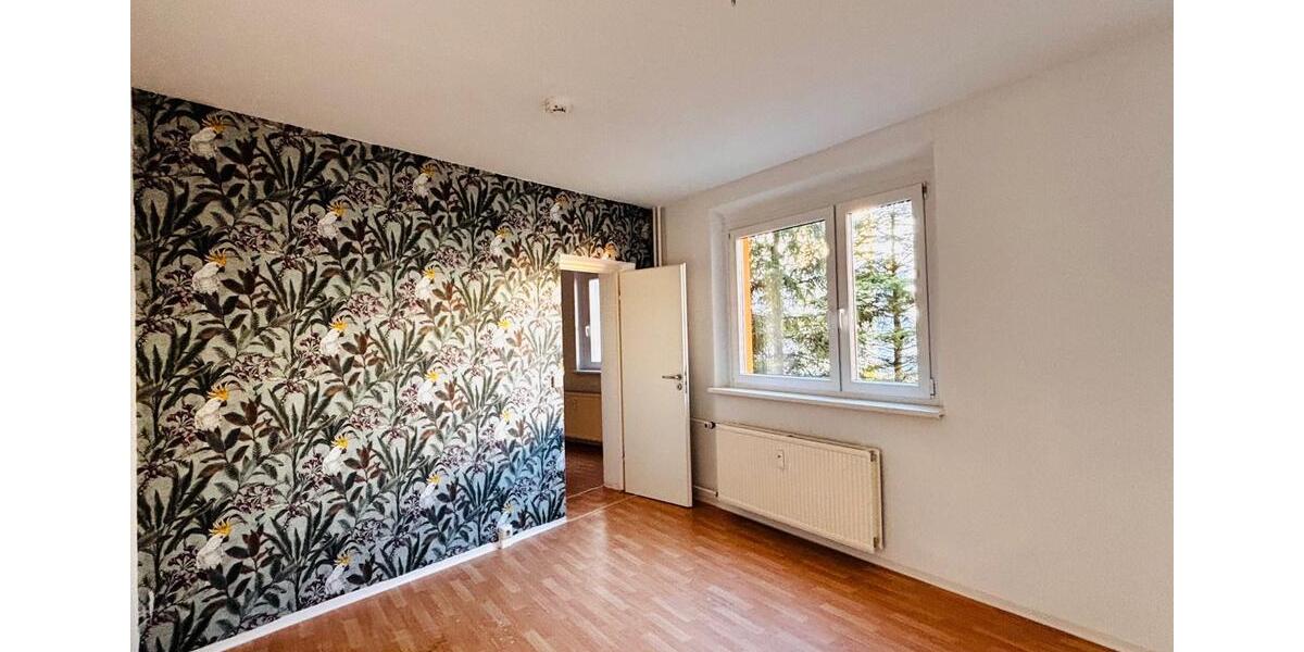 Etagenwohnung Suhl - 4 Zimmer, 68 m&sup2;, 360&euro; | Angebot:23843034