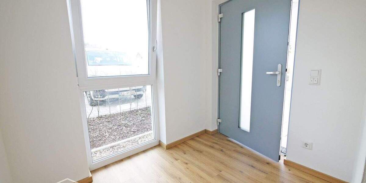 7-TÄLER-WOHNEN-Dietfurt: Neubau 3-Zimmer-Erdgeschoss-Wohnung mit Aufzug u. Tiefgarage 3 zimmer