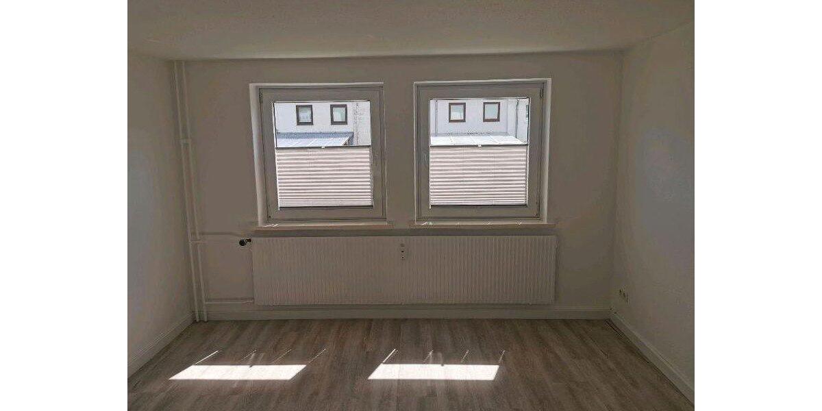 Erdgeschoßwohnung Kiel Wik - 2 Zimmer, 42 m&sup2;, 480&euro; | Angebot:26567661