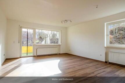 Schöne 2-Zimmer Wohnung mit EBK, 2 Balkonen und Stellplatz 2 zimmer