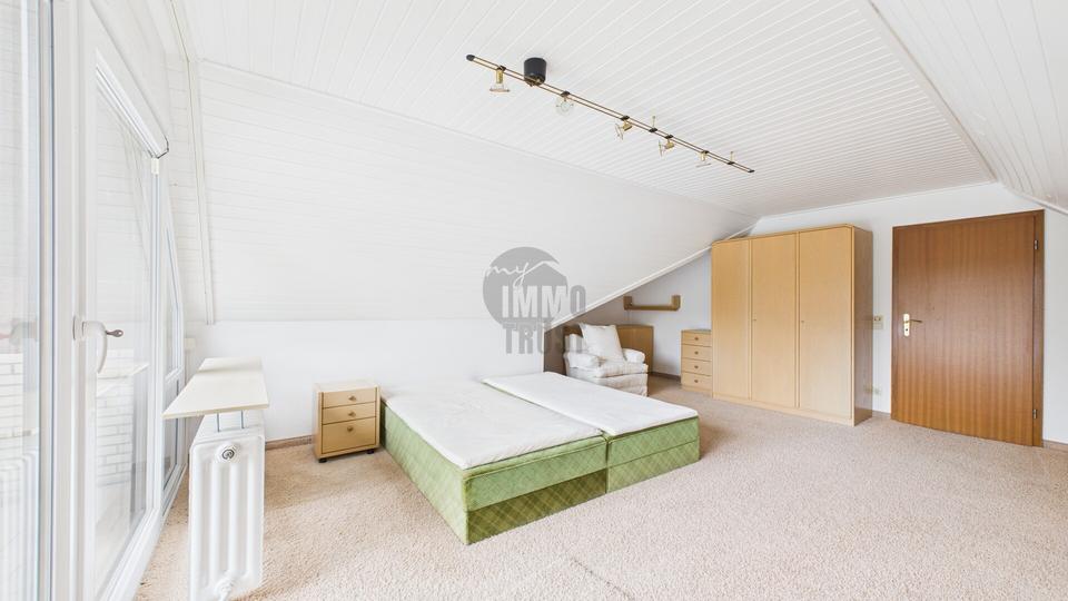 Exklusive Villa in Toplage von Grasdorf – 10 Zimmer, traumhafter Feldblick & Wellnessbereich mit Pool 10 zimmer