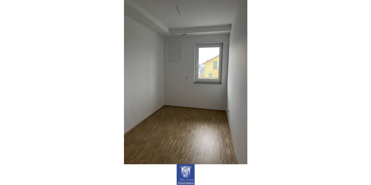 Etagenwohnung Arnsdorf - 2 Zimmer, 46 m&sup2;, 600&euro; | Angebot:25708970