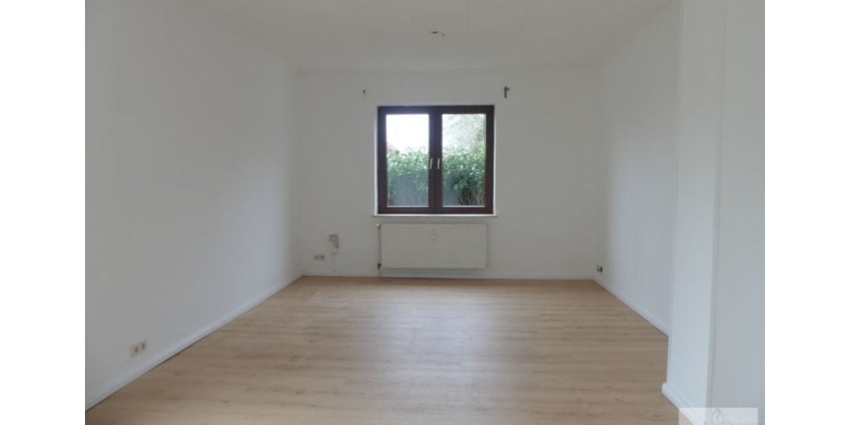 Erdgeschoßwohnung Hohenlockstedt - 3 Zimmer, 100 m&sup2;, 950&euro; | Angebot:24801254