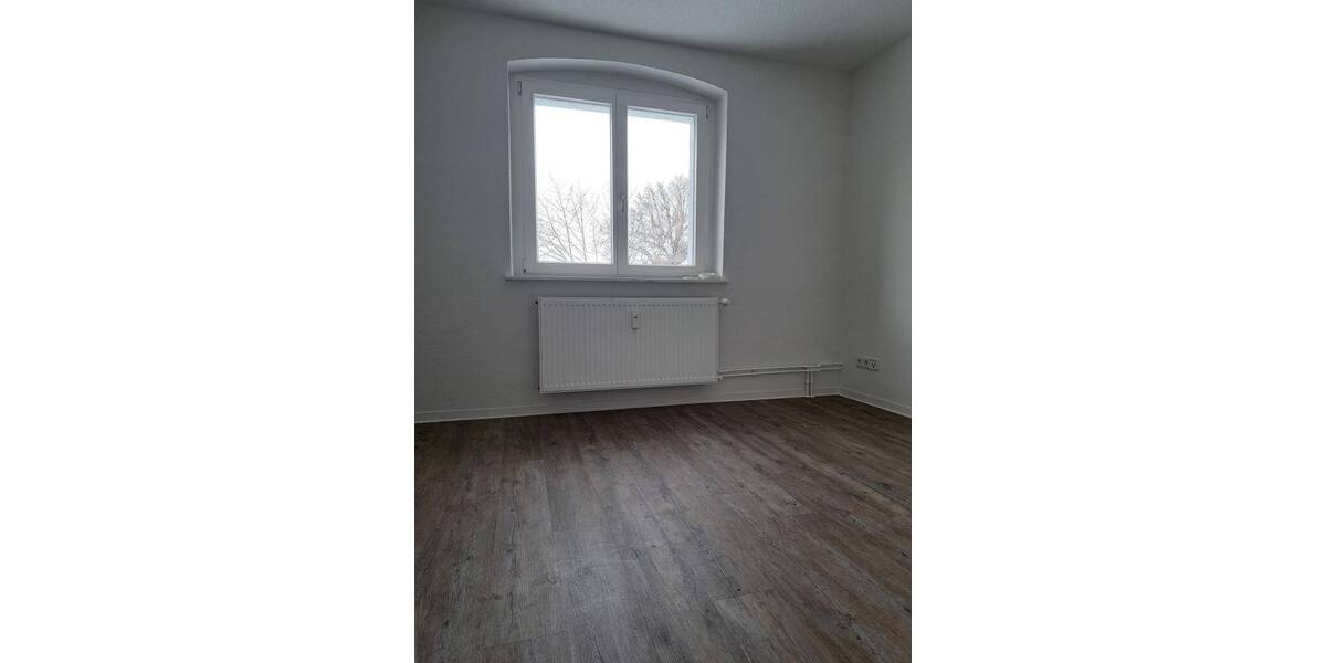 Etagenwohnung Magdeburg Lemsdorf - 4 Zimmer, 96 m&sup2;, 961&euro; | Angebot:26293202