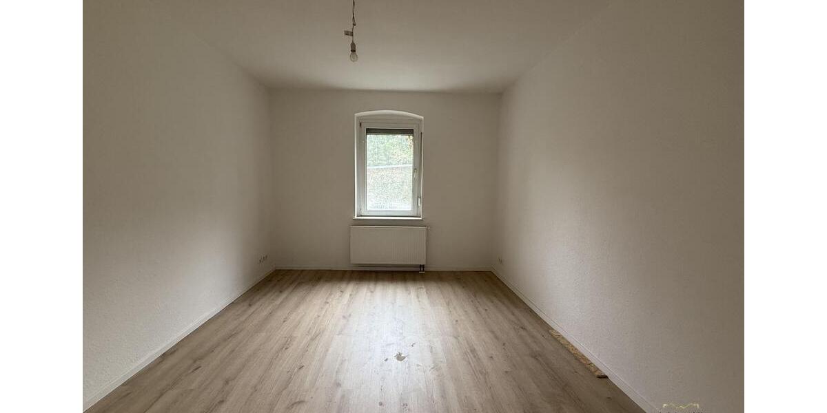 Erdgeschoßwohnung Bitterfeld-Wolfen Bitterfeld - 3 Zimmer, 78 m&sup2;, 500&euro; | Angebot:22081258