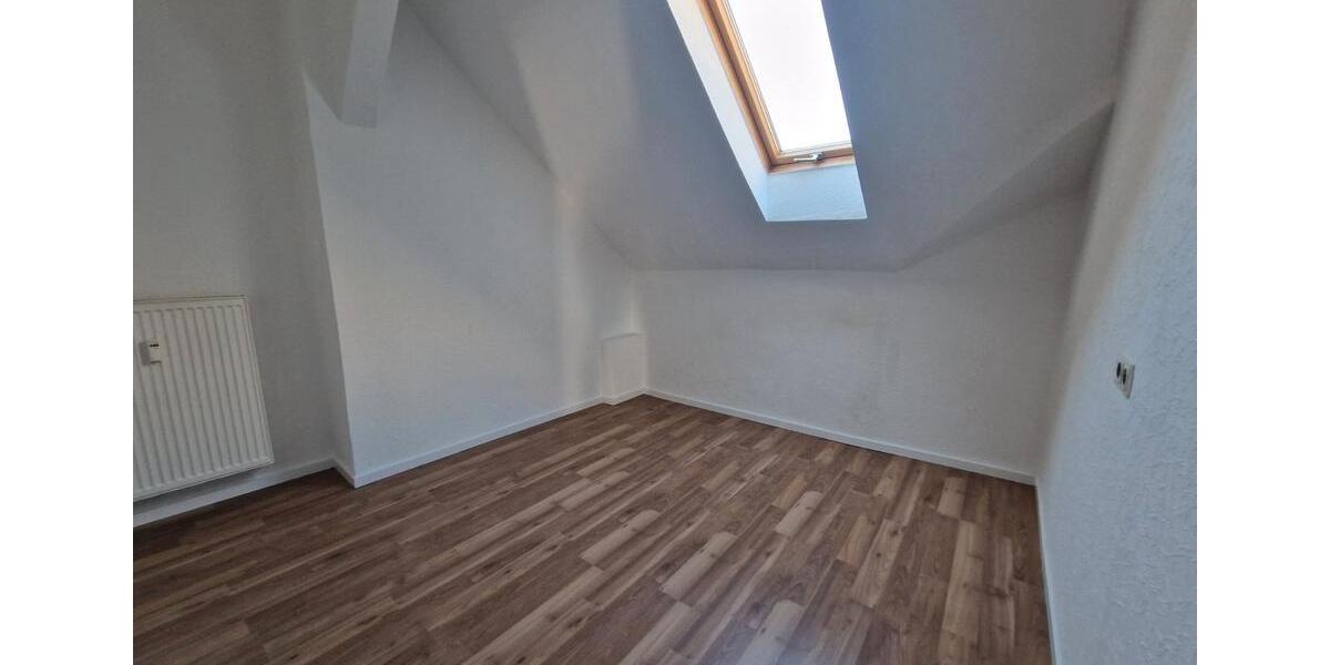 Dachgeschoßwohnung Bad Hersfeld - 5 Zimmer, 116 m&sup2;, 889&euro; | Angebot:26562895
