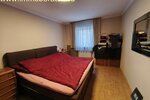 Große 5-Zi-Wohnung-WFL ca. 140 m² 3-4-SchlafZimmer hochw. Einbauküche extra ArbeitsZimmer Terrassen-Balkon 1. OG mit Garage.