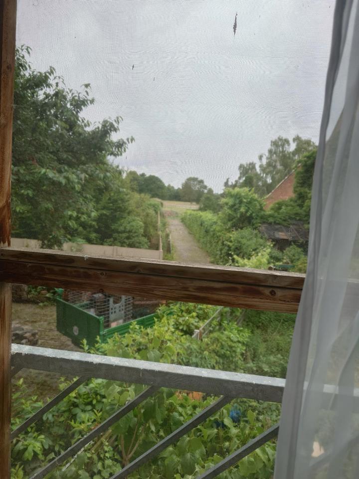 Großzügige 2-Zimmerwohnung mit Balkon im Günen