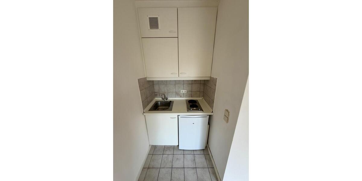 Erdgeschoßwohnung Düsseldorf Stadtbezirk 3 - 1 Zimmer, 28 m&sup2;, 590&euro; | Angebot:26647343