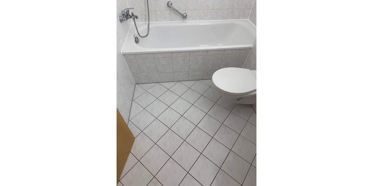 Etagenwohnung Dresden Striesen-Süd - 3 Zimmer, 68 m&sup2;, 717&euro; | Angebot:25265174