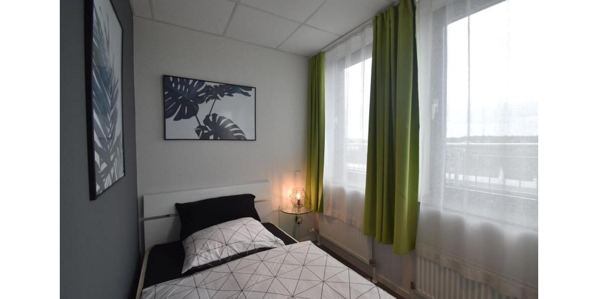 Einfamilienhaus Frankfurt am Main Niederrad - 1 Zimmer, 30 m&sup2;, 1.695&euro; | Angebot:17040101